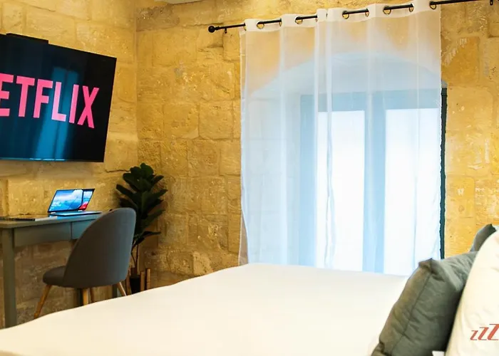 A Traditional Maltese In The Three Cities * Birgu